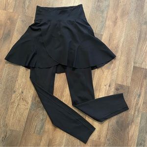 Lululemon Your Serve High Rise Skirt Tight 25" size 2